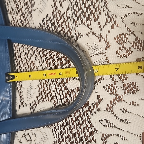 SALE FOR 24 HRS. LOUIS VUITTON EPI, guc - Picture 14 of 17